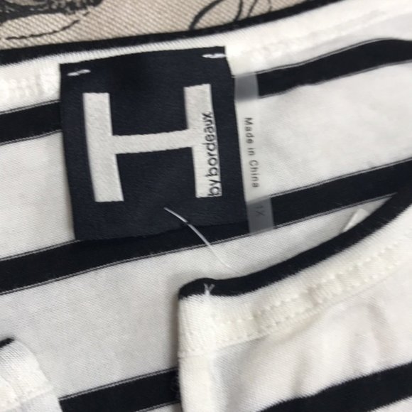 H By Bordeaux Split Neck Striped TOP - Picture 5 of 6